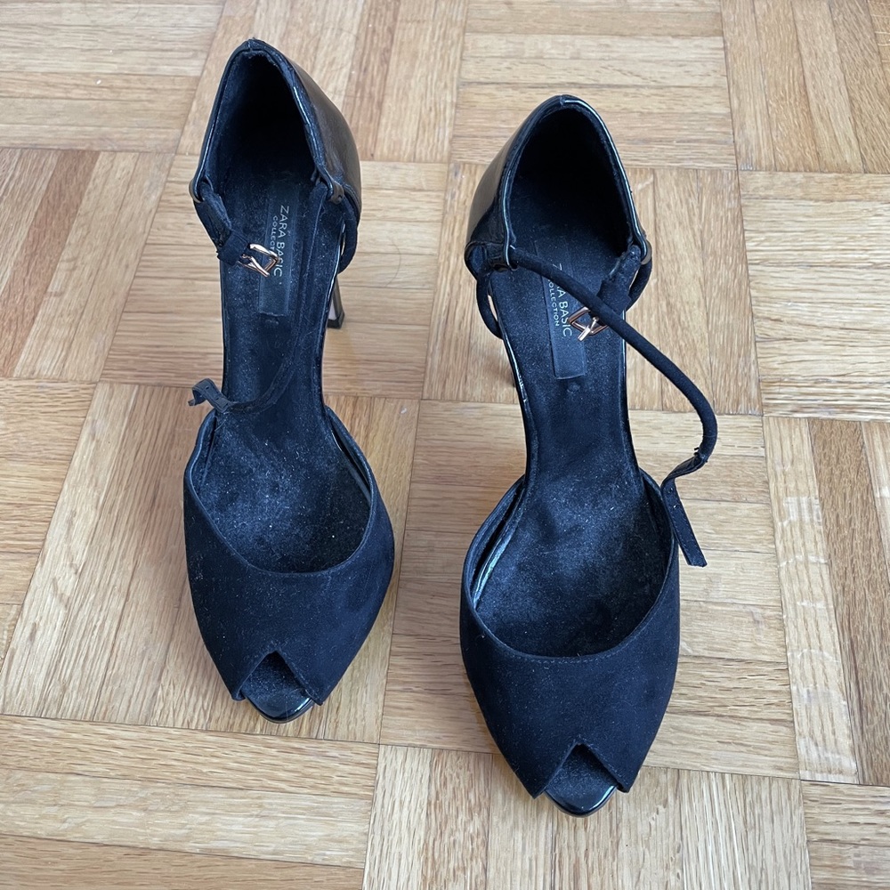 Zara Basic Black Heels